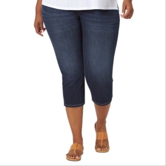 lee sculpting pull on shorts